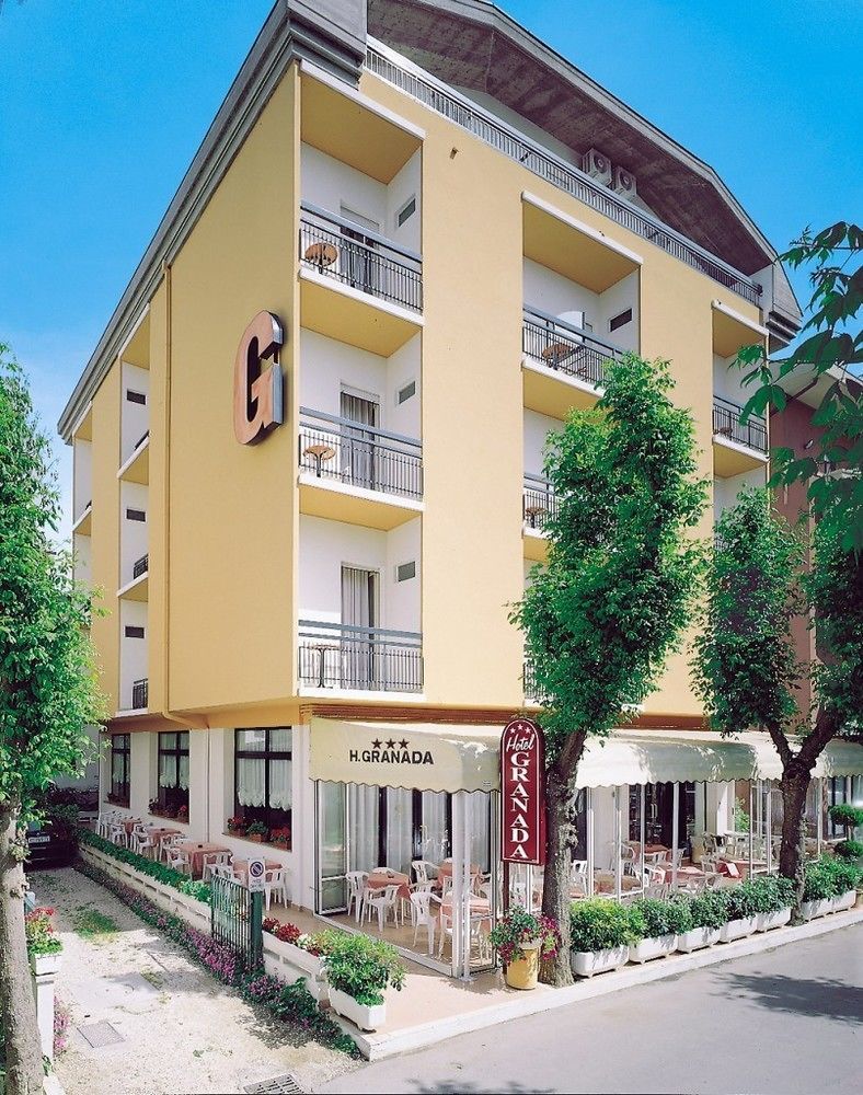 Hotel Granada Католика Екстериор снимка
