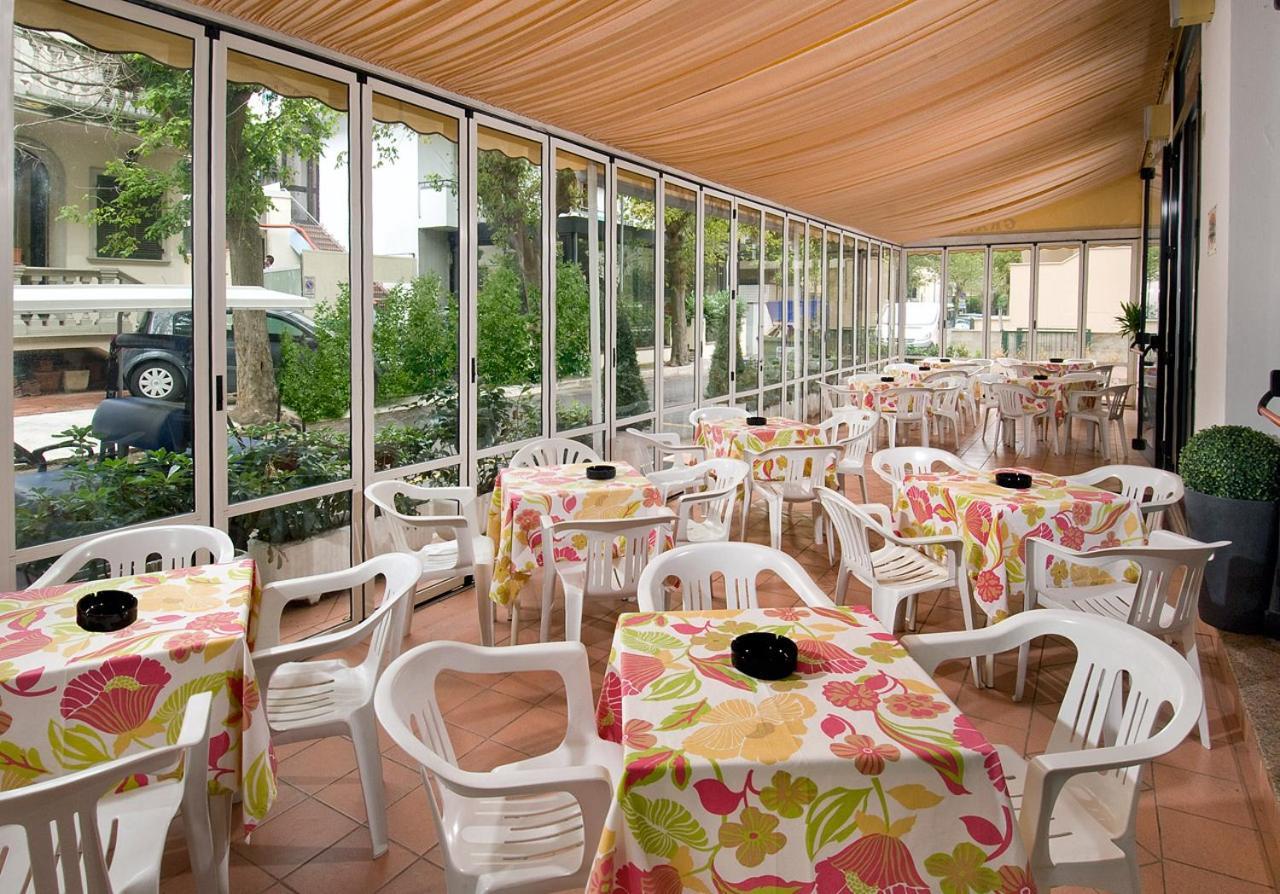Hotel Granada Католика Екстериор снимка