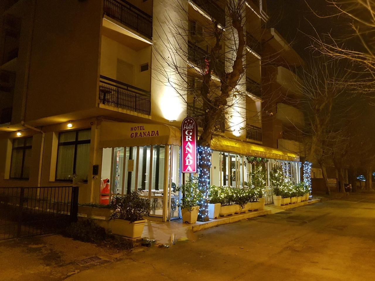 Hotel Granada Католика Екстериор снимка