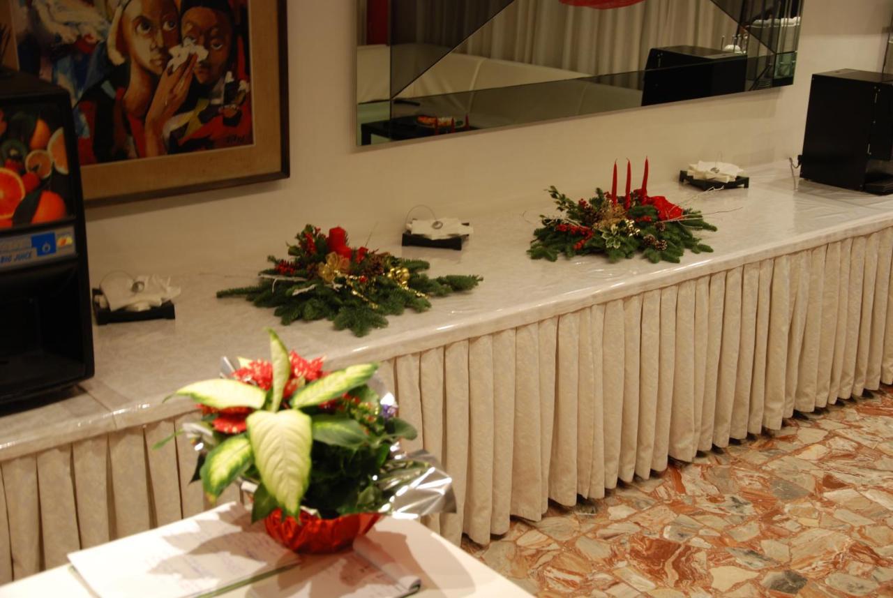 Hotel Granada Католика Екстериор снимка