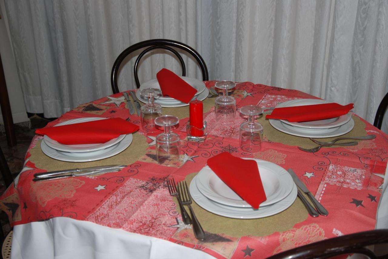 Hotel Granada Католика Екстериор снимка